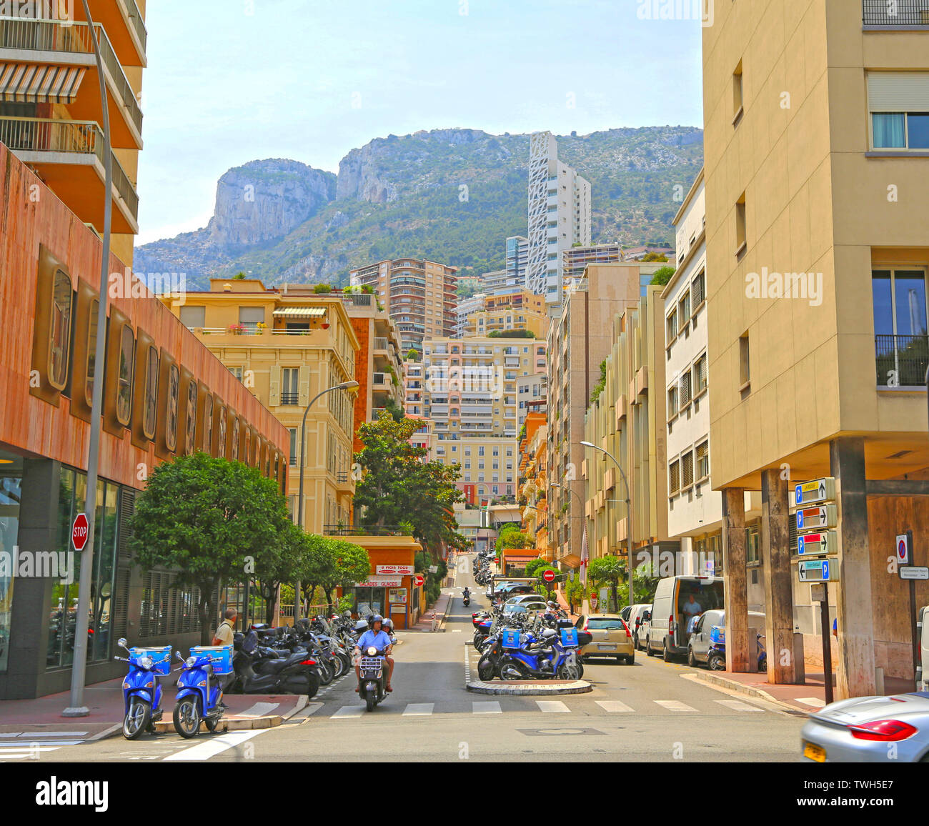 Monaco, Monaco - 13. Juni, 2014: luxuriöse Wohnhäuser in der Stadt Stockfoto