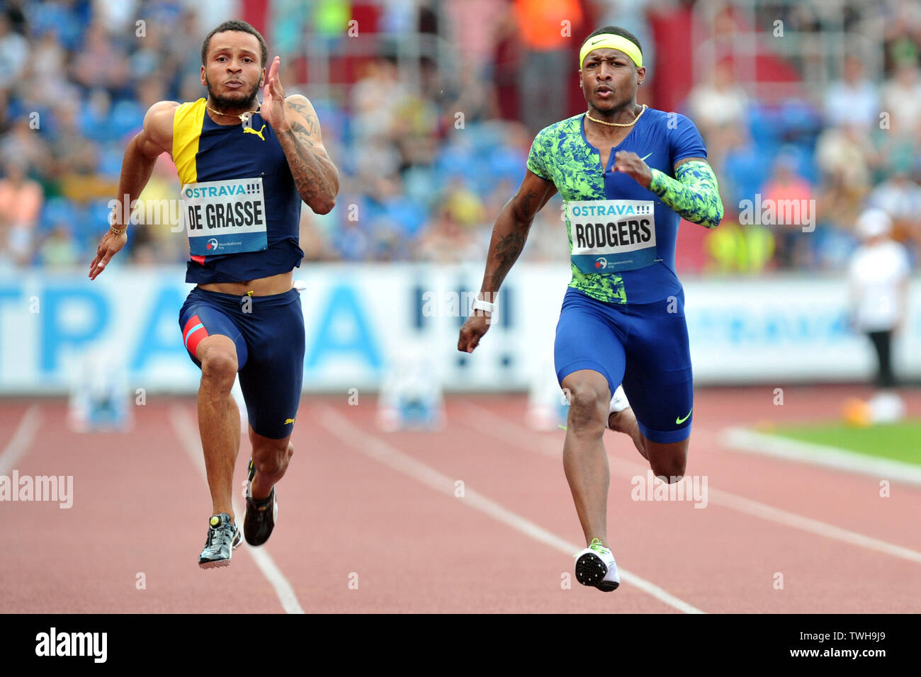 Ostrava, Tschechische Republik. Juni, 2019 20. DE GRASSE ANDRE aus Kanada (L) und RODGERS Mike aus USA (R) konkurriert 100 m Männer an der IAAF World Challenge Golden Spike in Ostrava in der Tschechischen Republik. Credit: Slavek Ruta/ZUMA Draht/Alamy leben Nachrichten Stockfoto