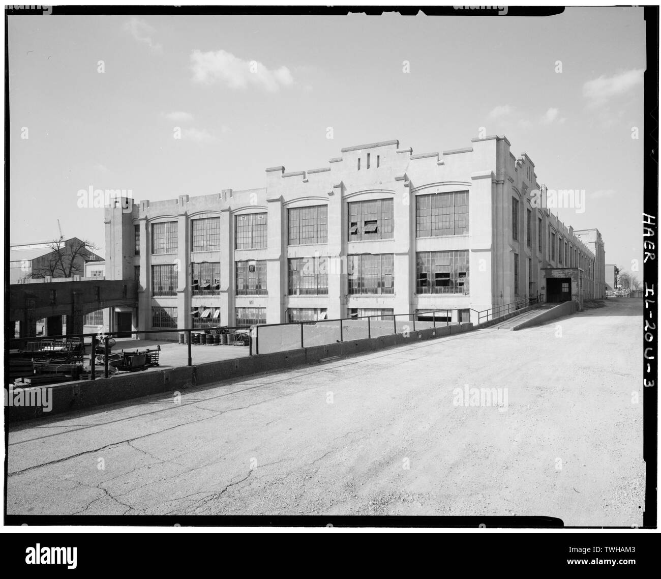 S und E Erhöhungen; Suchen: 5-15. (Harms) - Rock Island Arsenal, Gebäude Nr. 250, Gillespie Avenue zwischen der Ramsey Street und South Avenue, Rock Island, Rock Island County, IL; Westinghouse-Church - Kerr Firma von New York Stockfoto