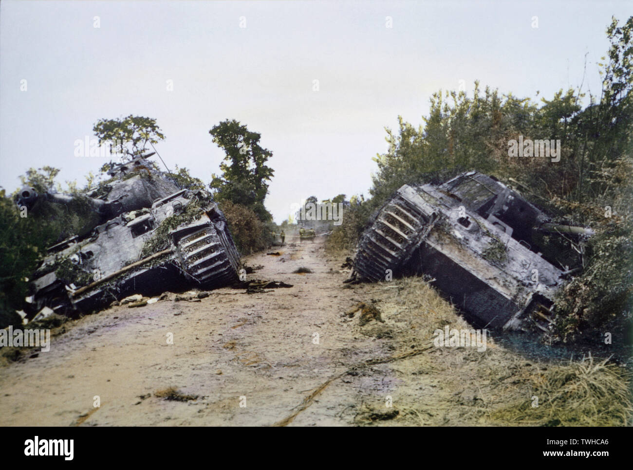 Zwei beschädigte Deutschen Panther Panzer, Schlacht in der Normandie, Frankreich, Juni 1944 Stockfoto