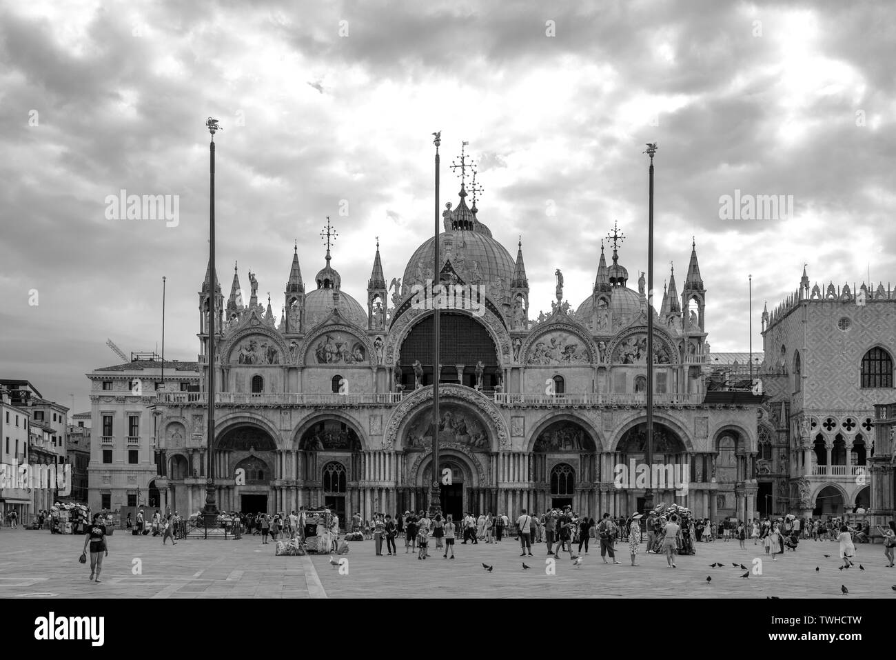 St Mark's Basilika an einem bewölkten Morgen Sommer Stockfoto