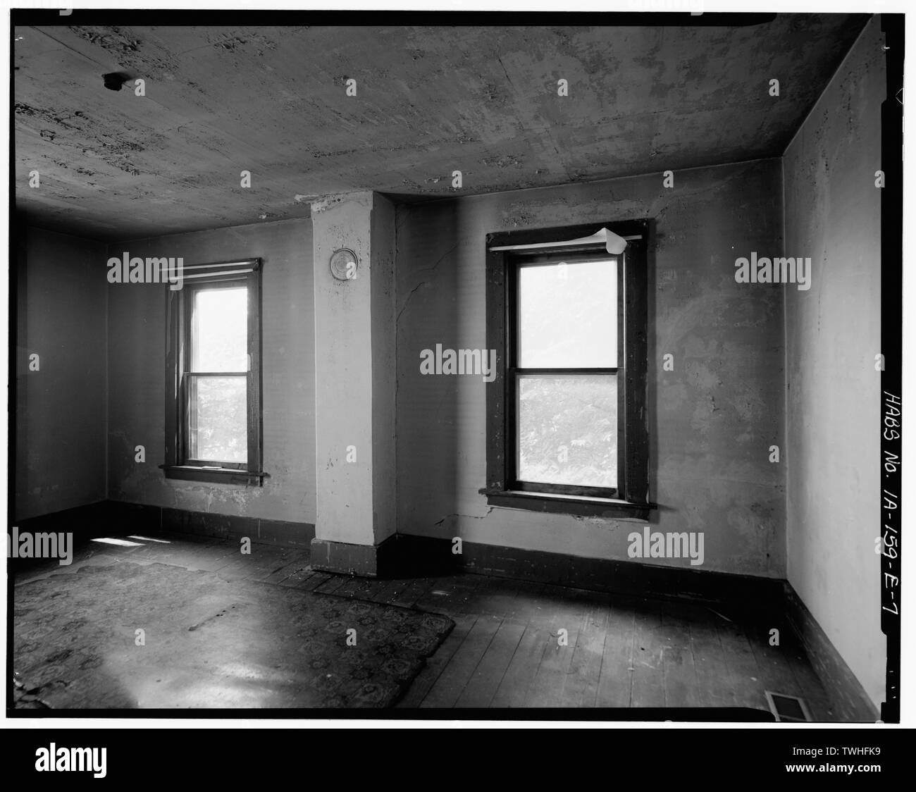 Zweite Etage nach Süden Schlafzimmer. Blick nach Südosten. - Arbeitervereins Häuser, Michael Mahony House, 235 South Locust Street, Dubuque, Dubuque County, IA Stockfoto