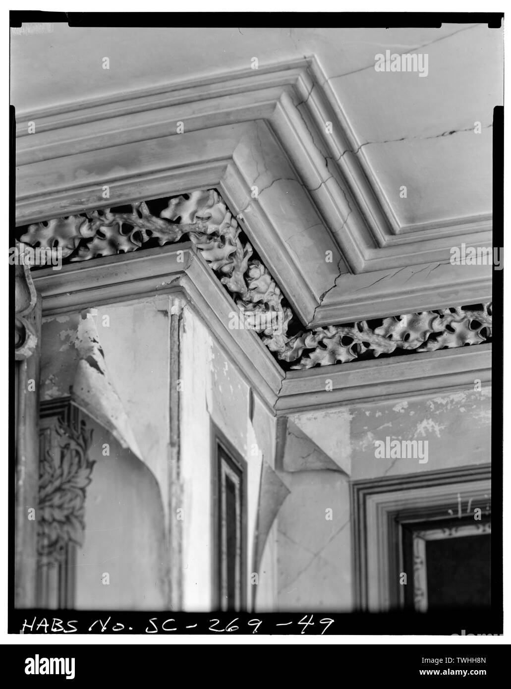 Zweite Etage, Zimmer, EAST WALL - GESIMS DETAIL - Robinson-Aiken House, 48 Elizabeth Street, Charleston, Charleston County, SC; Robinson, John; Aiken, William; Aiken, William; der Clemson Universität, Abteilung Architektur, Sponsor; Lee, Peter, Fakultät Sponsor; Gibson, Reginald Lee; Fava, Ernest Edward, delineator Stockfoto
