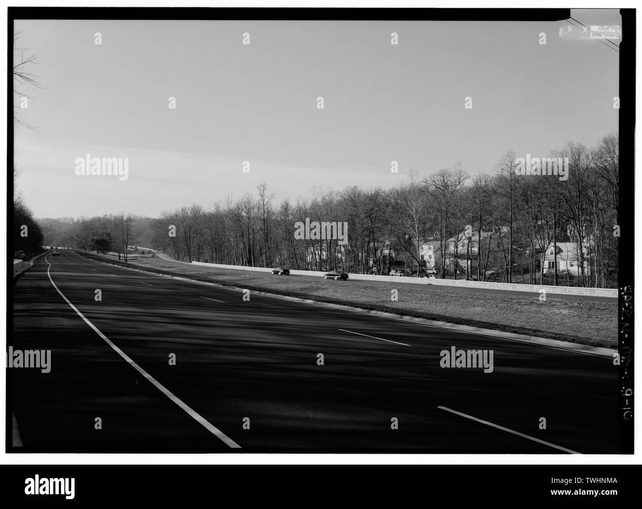 Abschnitt der PARKWAY NEBEN EASTPINES NACHBARSCHAFT, RIVERDALE NÄHE. Anzeigen SW. (Rosenthal) - Baltimore - Washington Parkway, Greenbelt, Prince George's County, MD; National Park Service; öffentliche Straßenverwaltung; National Capital Park und Planung Kommission; Delano, Friedrich; Grant, Ulysses S; Olmsted, Frederick Law; Clarke, Gilmore D; Kommission der Bildenden Künste; Eliot, Charles; Jeffers, Thomas C; Cassara, Francesca, Landschaftsarchitekt; Marston, Christopher, Projektleiter; Davis, Tim, Projektleiter; Croteau, Todd, Projektleiter; Christianson, Justine, Sender; Albritton, Lee, d Stockfoto