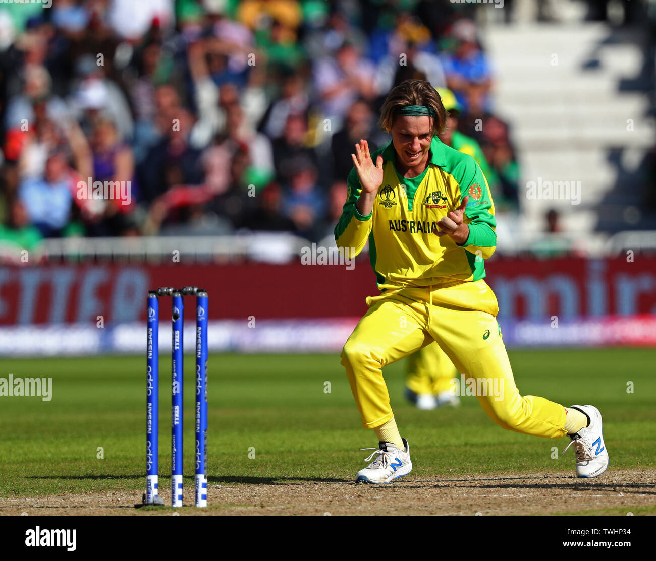 NOTTINGHAM, ENGLAND. 20. JUNI 2019: Adam Zampa von Australien feiert die wicket von Liton Das von Bangladesch während der Australien v Bangladesch, ICC Cricket World Cup Match, an der Trent Brücke, Nottingham, England. Credit: Cal Sport Media/Alamy leben Nachrichten Stockfoto