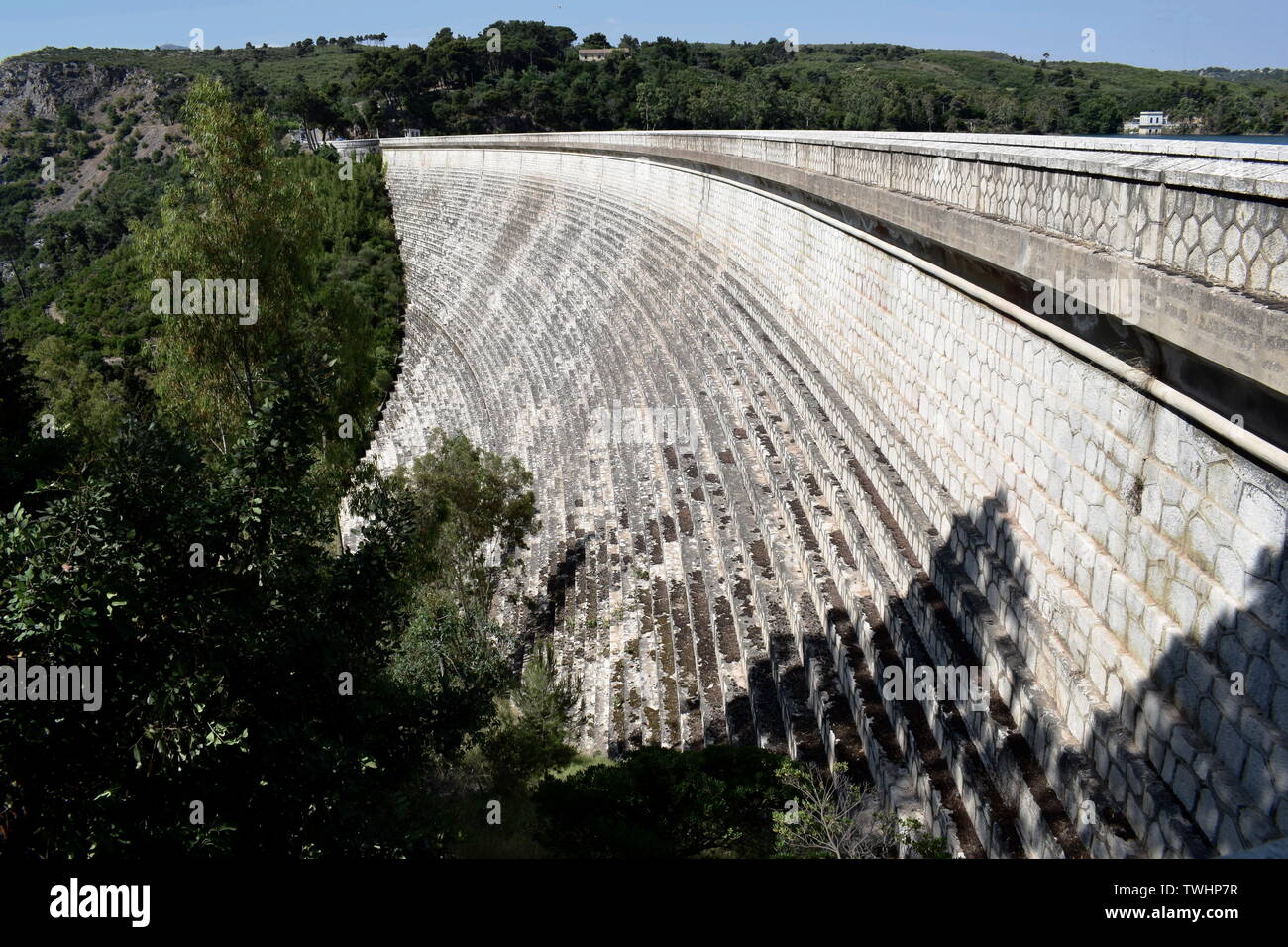 Ein Marmor dob für das Stoppen des Wasser Stockfoto