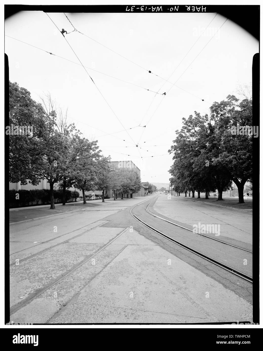 // LINE, Blick nach Norden auf die Sixth Avenue, ANZEIGEN ANFANG DER ZEILE BEI DAVIS HIGH SCHOOL - Yakima Valley Transportation Company Interurban Eisenbahn, verbinden Städte von Yakima, // und Wiley Stadt, Yakima Yakima County, WA; Kenly, Edward M; Whitson, Edward; Sawyer, William P; Scudder, Henry B; Yakima Inter-Valley Traction Company; Splawn, J; Rankin, George S; Niles Car Company; Yearby, Jean P, Sender; Johnsen, Kenneth G, Historiker; Schmidt, Jigger, Fotograf Stockfoto