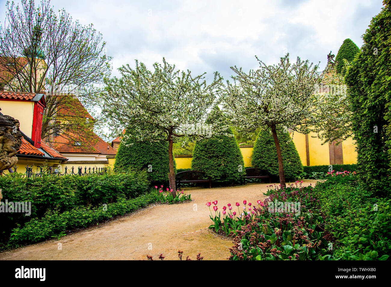 Die Vrtba Garten in Prag ist eines von mehreren feinen Hohen barocken