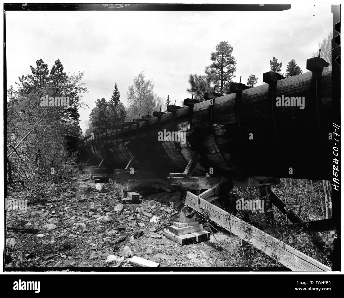 Seitenansicht der 80er-Power Flume Nr. 1, Tacoma, La Plata County, CO Stockfoto