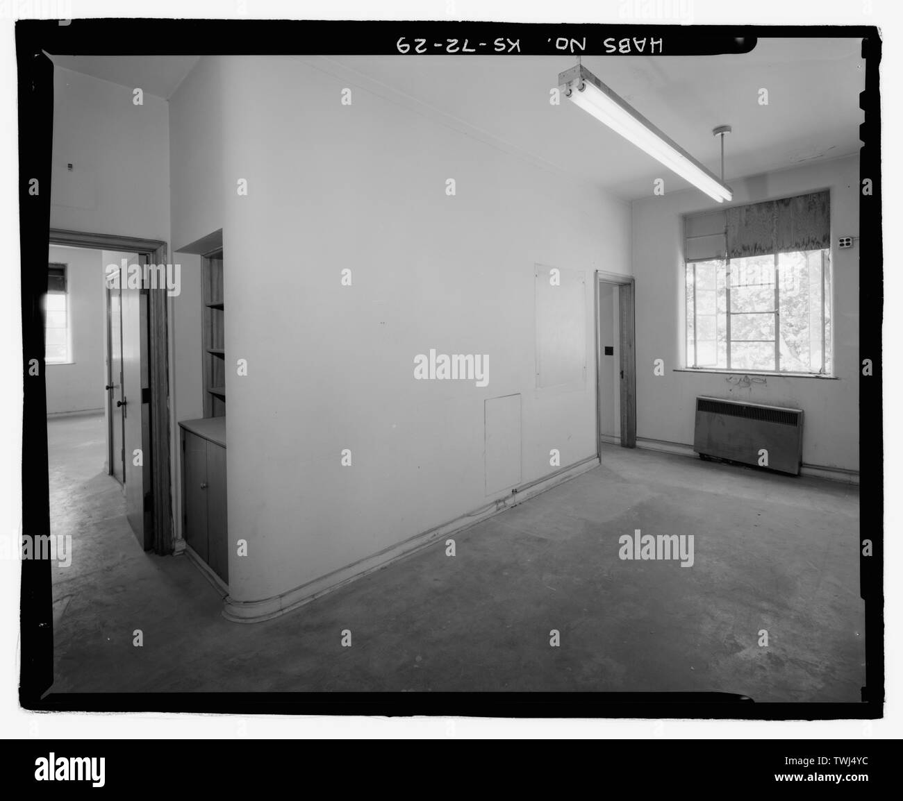 Zweite Etage, Westwand, Lounge, Mitte, nach Südwesten - Wichita Feuerwehr Motor Haus Nr. 9, 4700 East Kellog Straße (Landstraße 54), Wichita, Sedgwick County, KS; Wendel, P M; Overend, Harrison, George; Boucher, Cecil Francis; Hartwell, Godfrey; Dondlinger und Söhne; Moore-Robertson Sanitär und Heizung Firma; Butters Elektro- und Kältetechnik Unternehmen; Jackson, Christiana, Sender, Wolford, Ric, Fotograf; Weiß, Sheryll L, Historiker Stockfoto