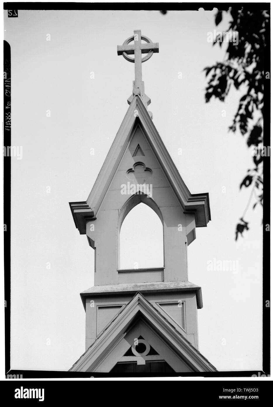 September 1966 DETAIL FRONTAL BELL KINDERBETT - Dreifaltigkeit Pfarrei Kapelle (S. E.), 651 Pequot Straße, Southport, Fairfield County, CT Stockfoto