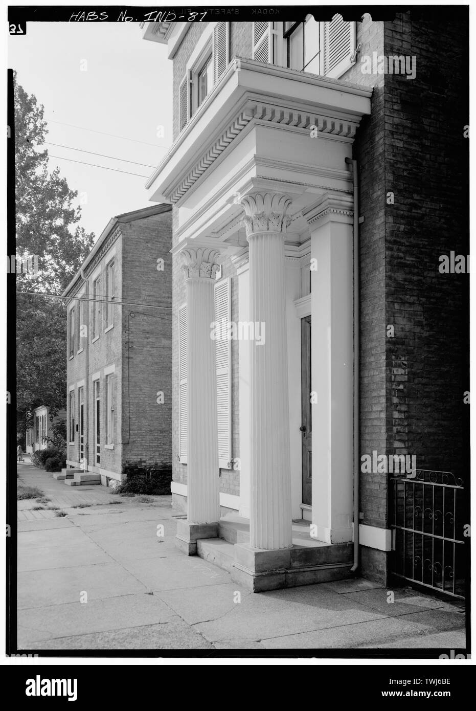 September 1971 DETAIL-ANSICHT SÜDEN (VORNE) EINGANG VON SÜDOSTEN - Francis Costigan House, 408 West Third Street, Madison, Jefferson County, IN; Jandoli, Liz, Sender Stockfoto