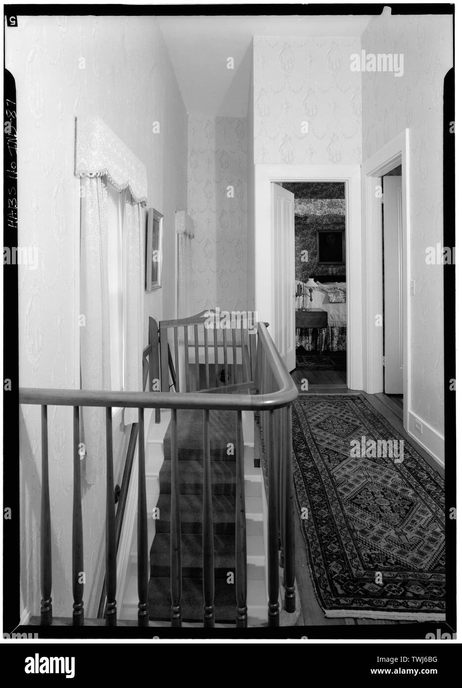 September 1971 DETAIL TREPPE LANDUNG IM ZWEITEN STOCK AUS DEM NORDEN - Francis Costigan House, 408 West Third Street, Madison, Jefferson County, IN; Jandoli, Liz, Sender Stockfoto