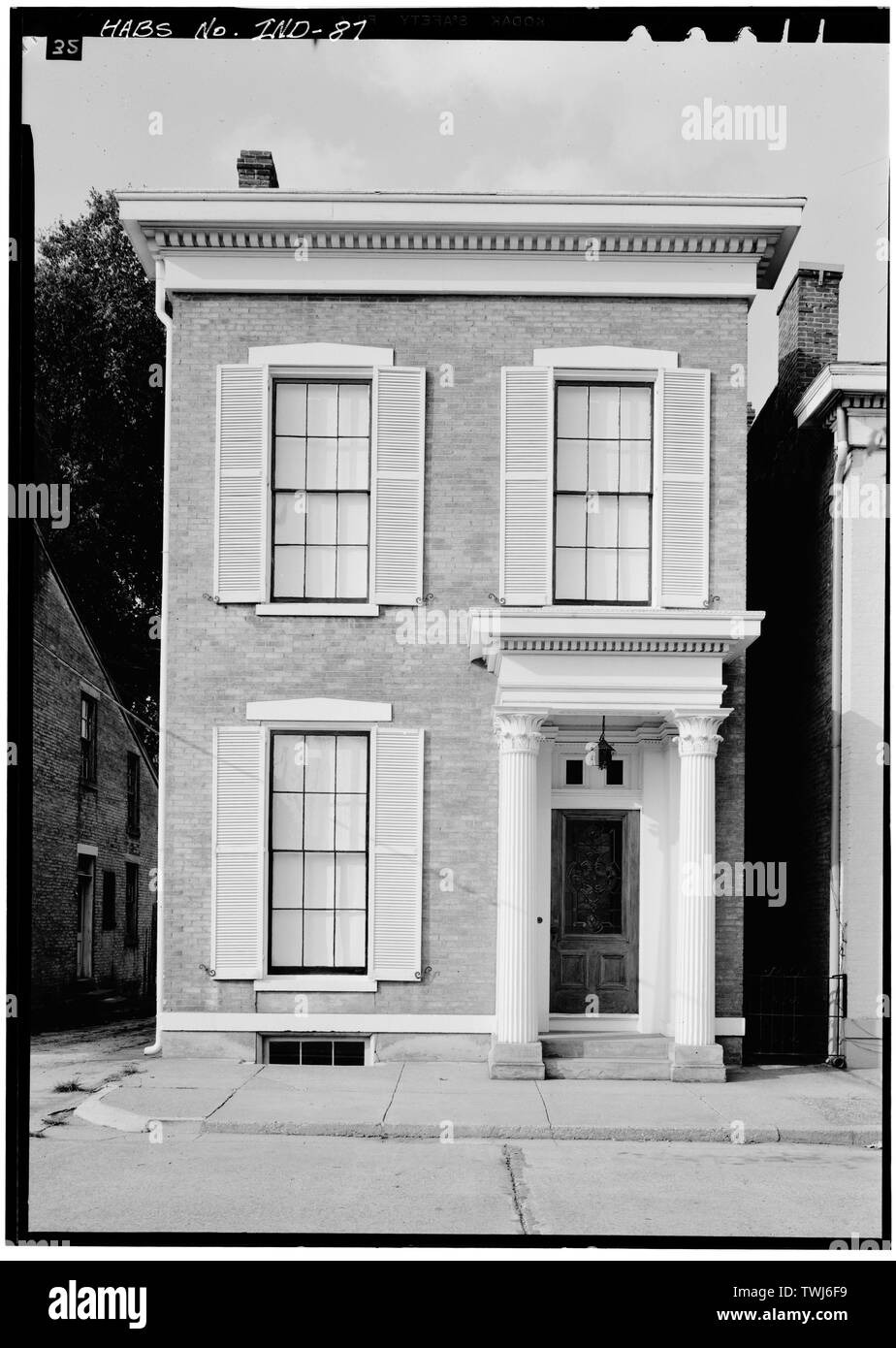 September 1971 South (VORNE) Höhenlage - Francis Costigan House, 408 West Third Street, Madison, Jefferson County, IN; Jandoli, Liz, Sender Stockfoto
