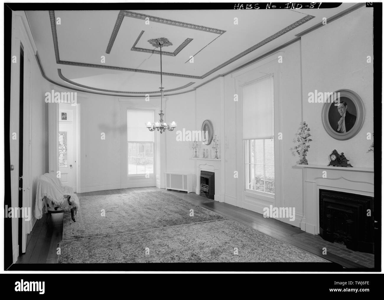 September 1971 INNENANSICHT ZIMMER IM ERSTEN STOCK AUS DEM NORDEN - Francis Costigan House, 408 West Third Street, Madison, Jefferson County, IN; Jandoli, Liz, Sender Stockfoto