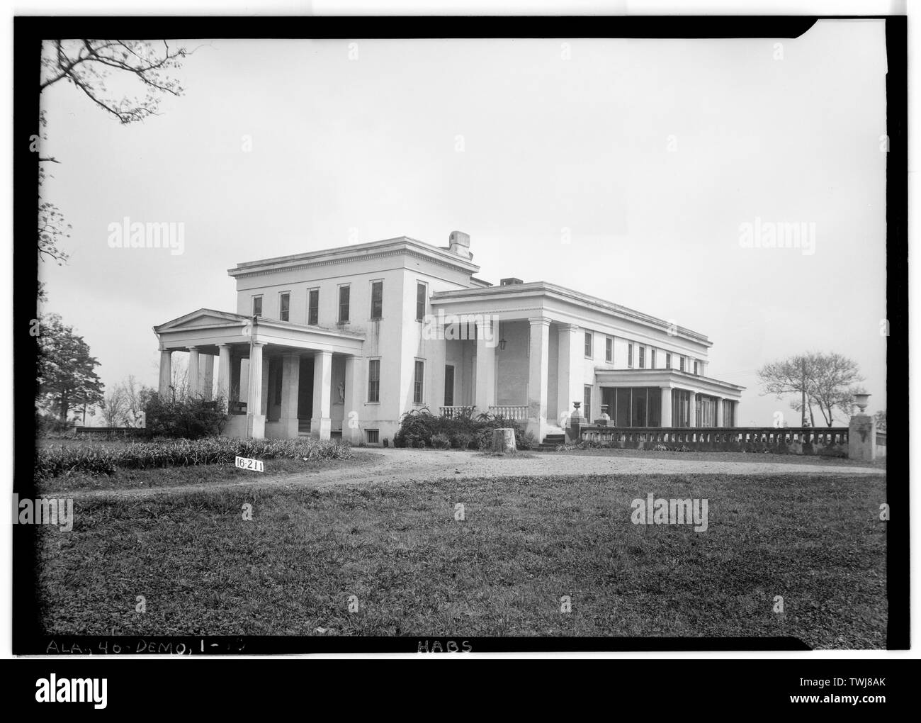 Seitliche und hintere Blickrichtung Südwest. 1934 - Gaineswood, 805 South Cedar Street, Demopolis, Marengo County, AL Stockfoto