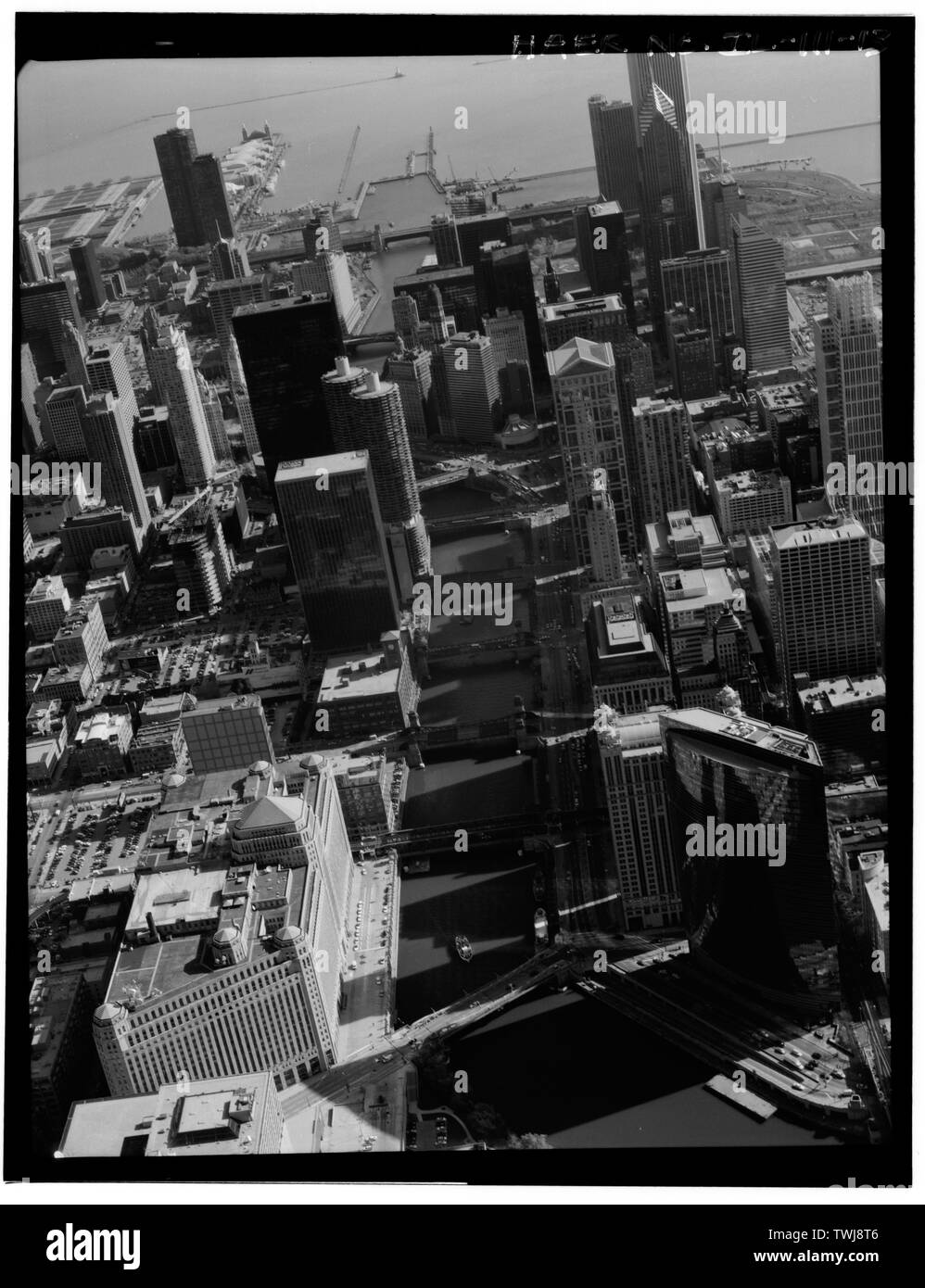 Ähnlich wie bei IL -111-12. - Chicago River Klappbrücken, Spanning Chicago River und die nördlichen und südlichen Zweige, Chicago, Cook County, IL; Chicago Brücke Division; Abteilung für öffentliche Arbeiten; Daley, Richard M, Sponsor; Chicago Verkehrsministerium, Sponsor; Walker, Thomas R, Sponsor; Kaderbek, S L, Sponsor; Hess, Jeffrey A, Historiker; Lowe, Jet, Fotograf Stockfoto