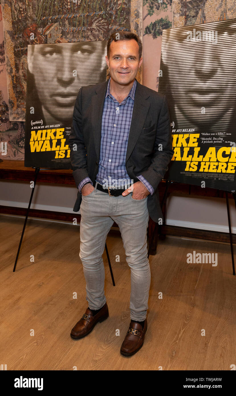 New York, NY - 20. Juni 2019: Greg Kelly besucht Screening der Dokumentarfilm Mike Wallace wird hier in der Whitby Stockfoto