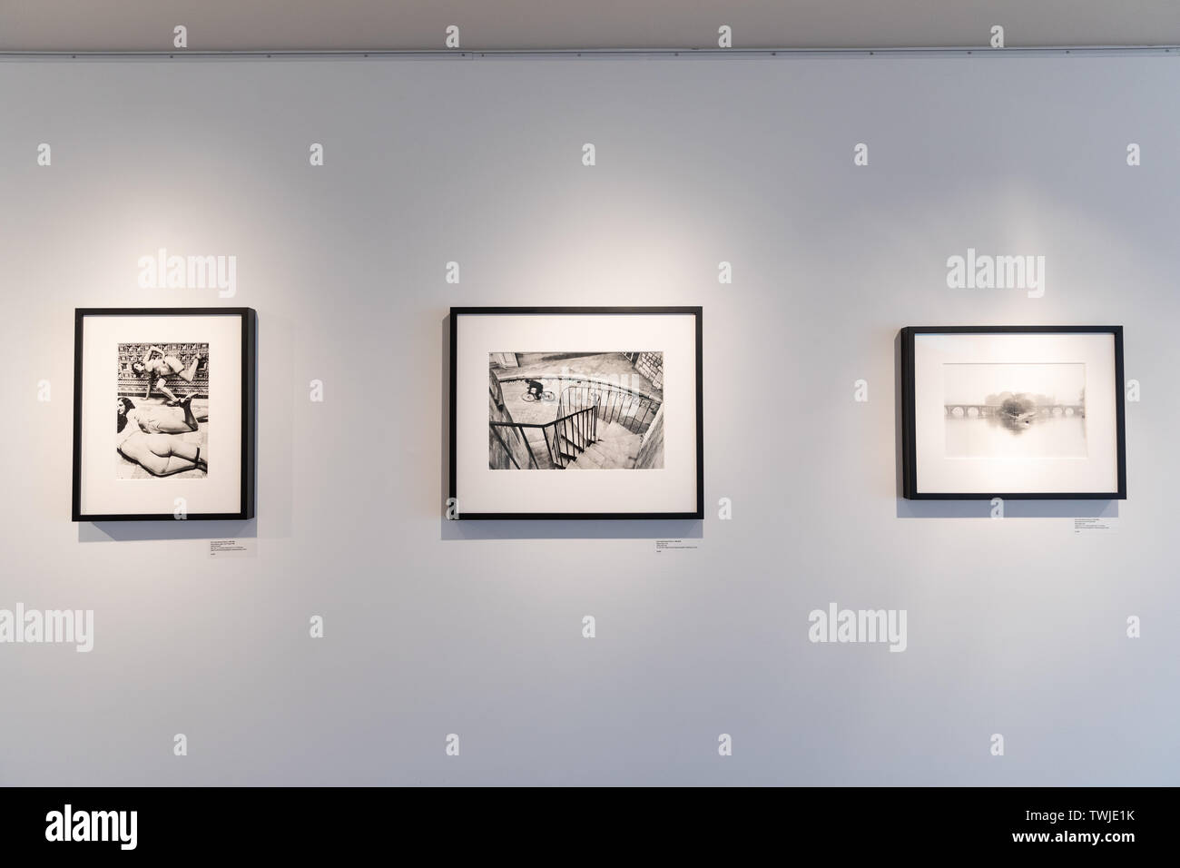 Berühmte Fotografen Des 20. Jahrhunderts Die Vitrine ‘Henri Cartier-Bresson: Das Auge des Jahrhunderts’ eines