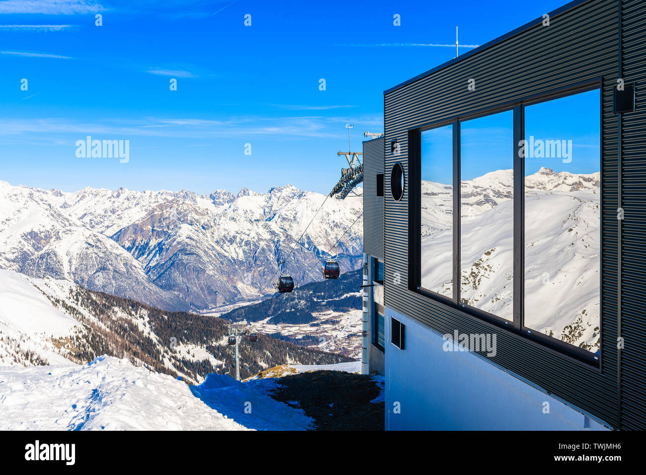 Gondola ski Station Gebäude in fantastischen österreichischen Alpen im schönen Winter Schnee, Serfaus-Fiss-Ladis, Tirol, Österreich Stockfoto