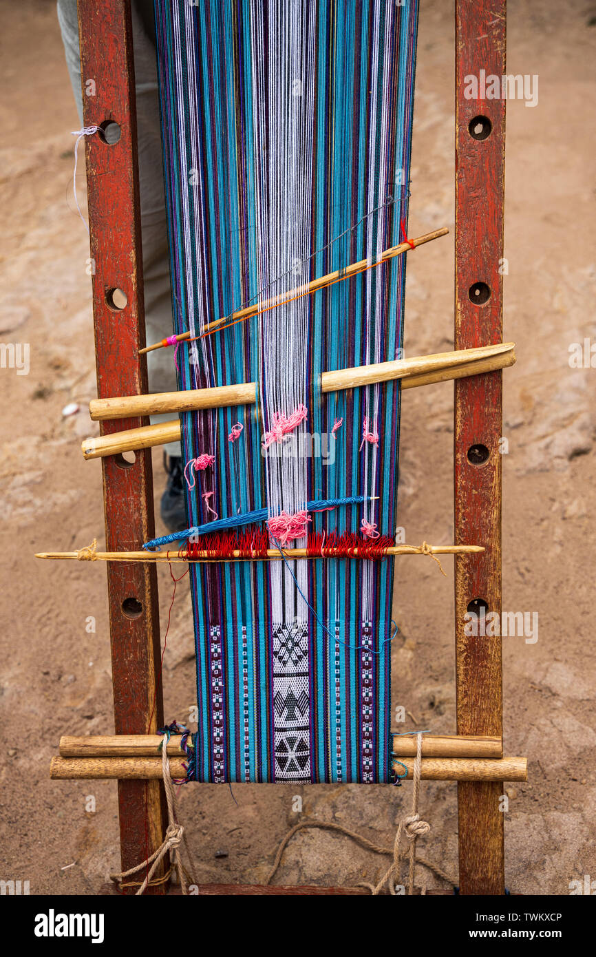 Detail einer Weber Hand Webstuhl auf der Insel Taquile am Titicacasee, Peru, Südamerika Stockfoto