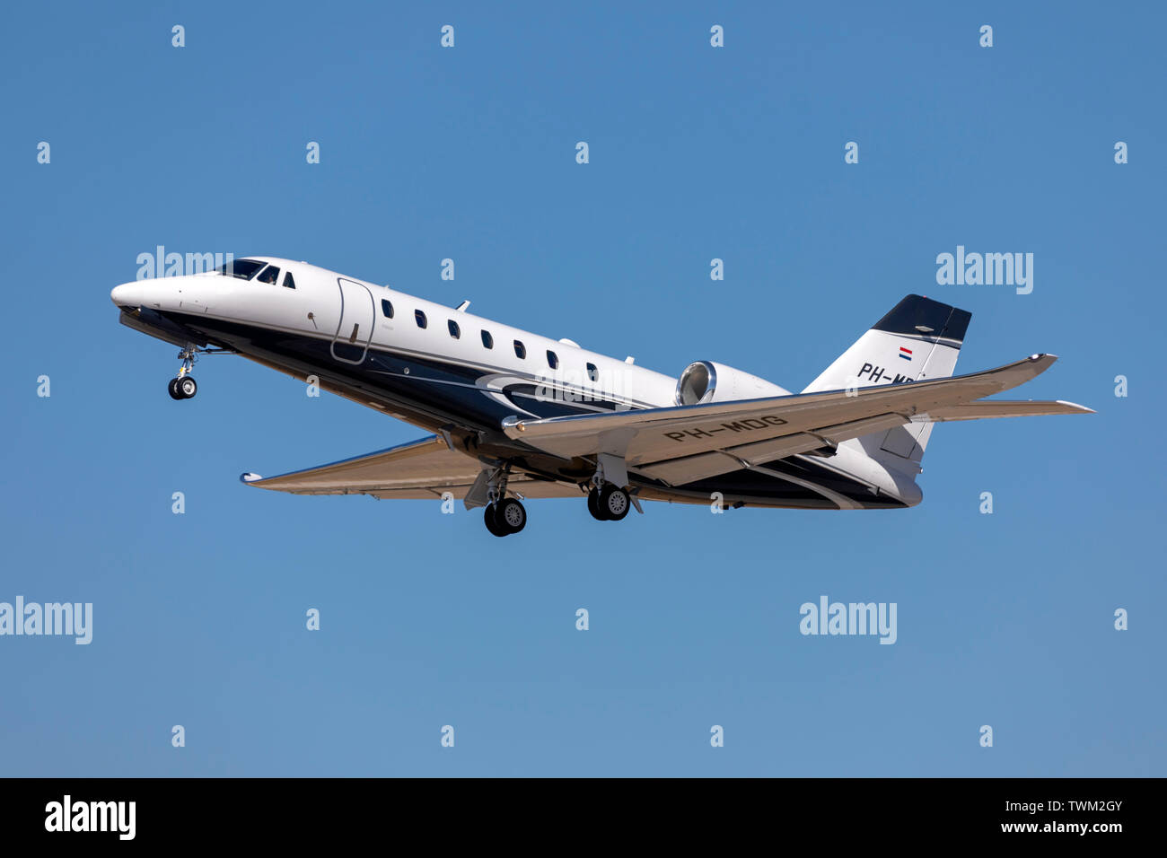 Eine private Cessna 680 Citation Sovereign + (REG: PH-MDG) Start- und Landebahn 31. Stockfoto