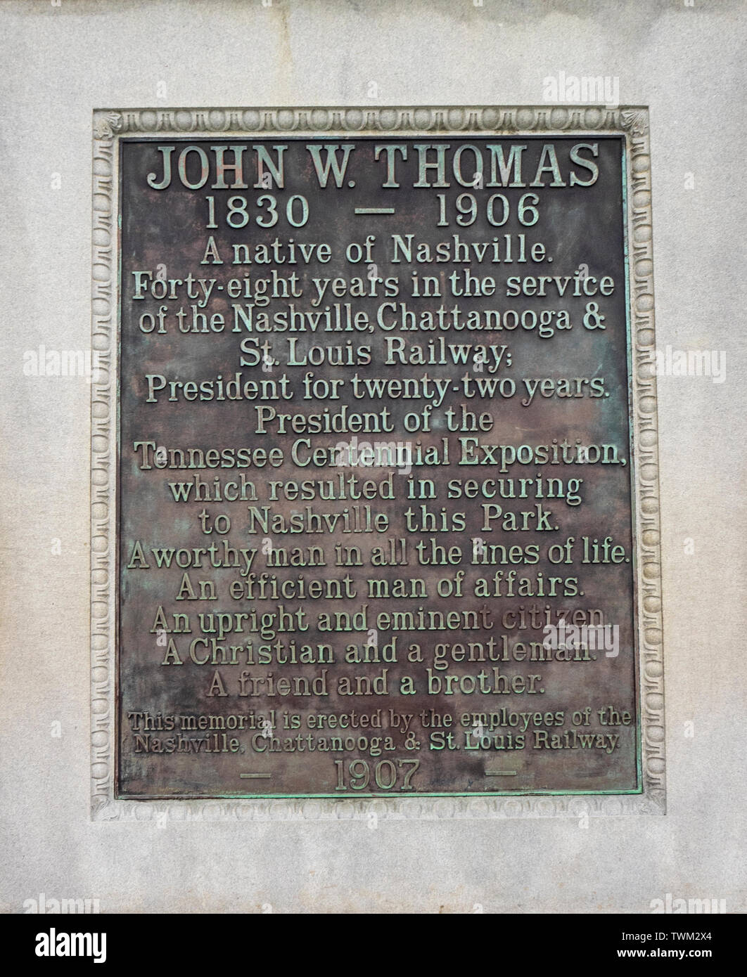 John W Thomas Bronzetafel am Sockel des Denkmals, Centennial Park Nashville Tennessee USA. Stockfoto