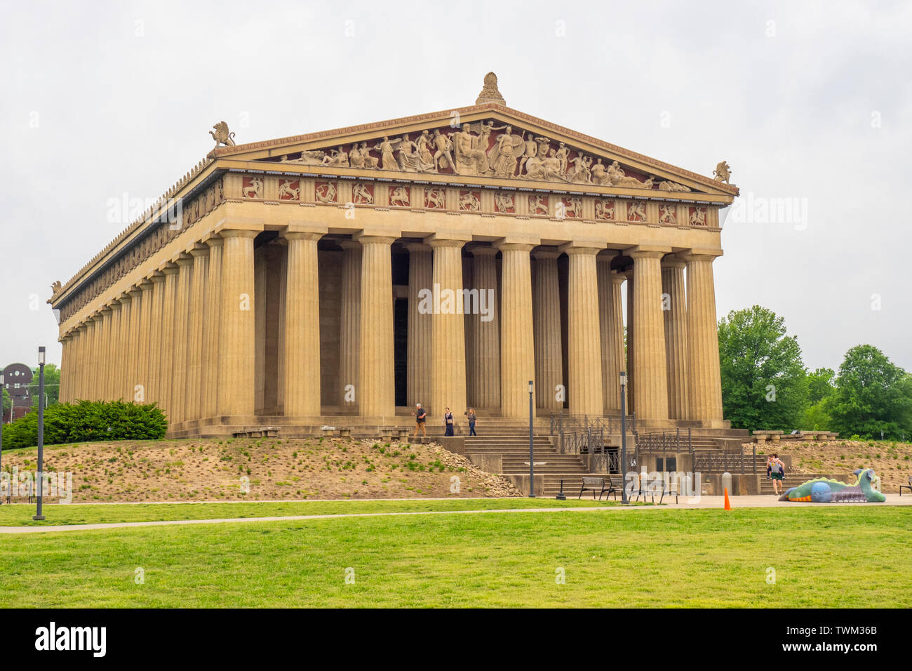 Vollständige Nachbildung des Parthenon im Centennial Park Nashville Tennessee USA. Stockfoto