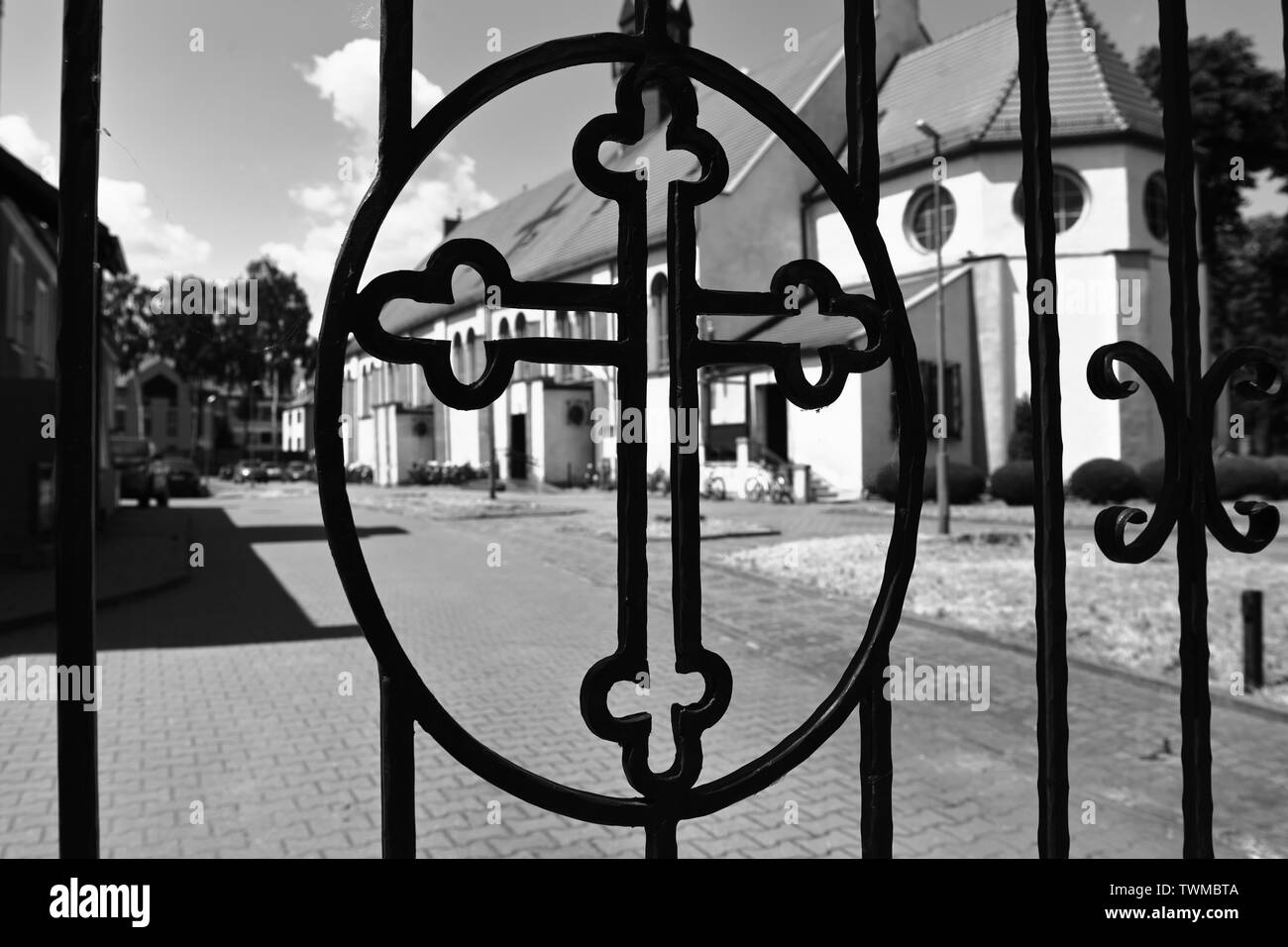Katholische Kirche. Künstlerische Optik in Schwarz und Weiß. Stockfoto