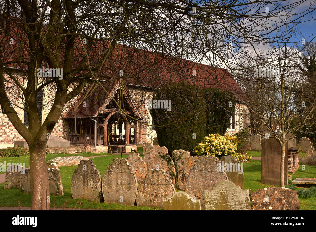 Die Kirche und der Kirchhof in Cookham, Berkshire, England Stockfoto