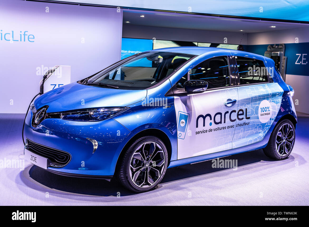 Paris, Frankreich, 05.Oktober, 2018: elektrische Blau metallic Renault ZOE Marcel bei Mondial Paris Motor Show, kleine EV durch französische Renault produziert Stockfoto