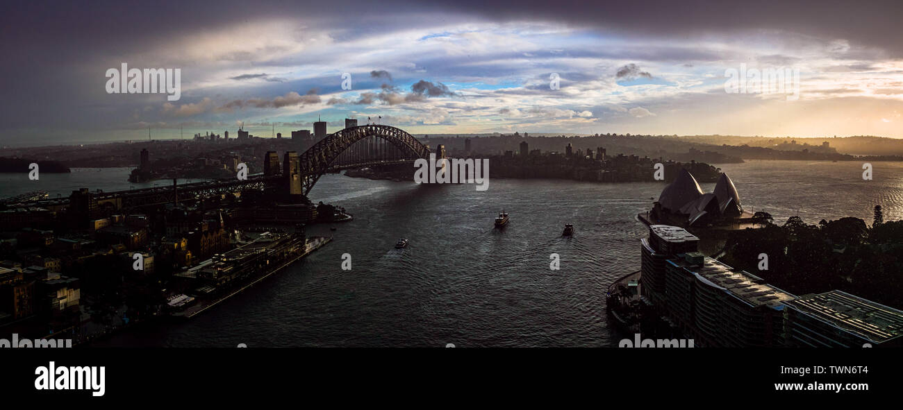 Ein stürmischer Tag in Sydney. Vom AMP-Gebäude in Circular Quay genommen Stockfoto