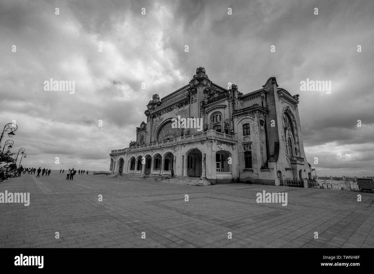 Das Casino ungepflegt aussieht, sein Aussehen ist eine Weinlese eine, aber die Art und Weise, wie es gebaut wird, seine Säulen und Bögen zeigen ihre Pracht und Prunk. Auf Stockfoto