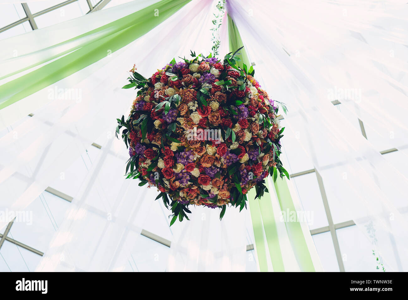 Hochzeit am Strand Blumen Einstellung. Hochzeit einrichten. Stockfoto