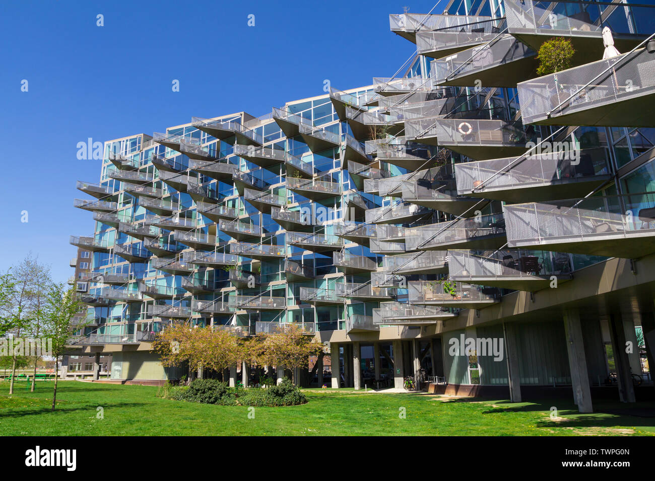 Moderne Architektur Gebäude in Orestad, Kopenhagen, mit dreieckigen ...