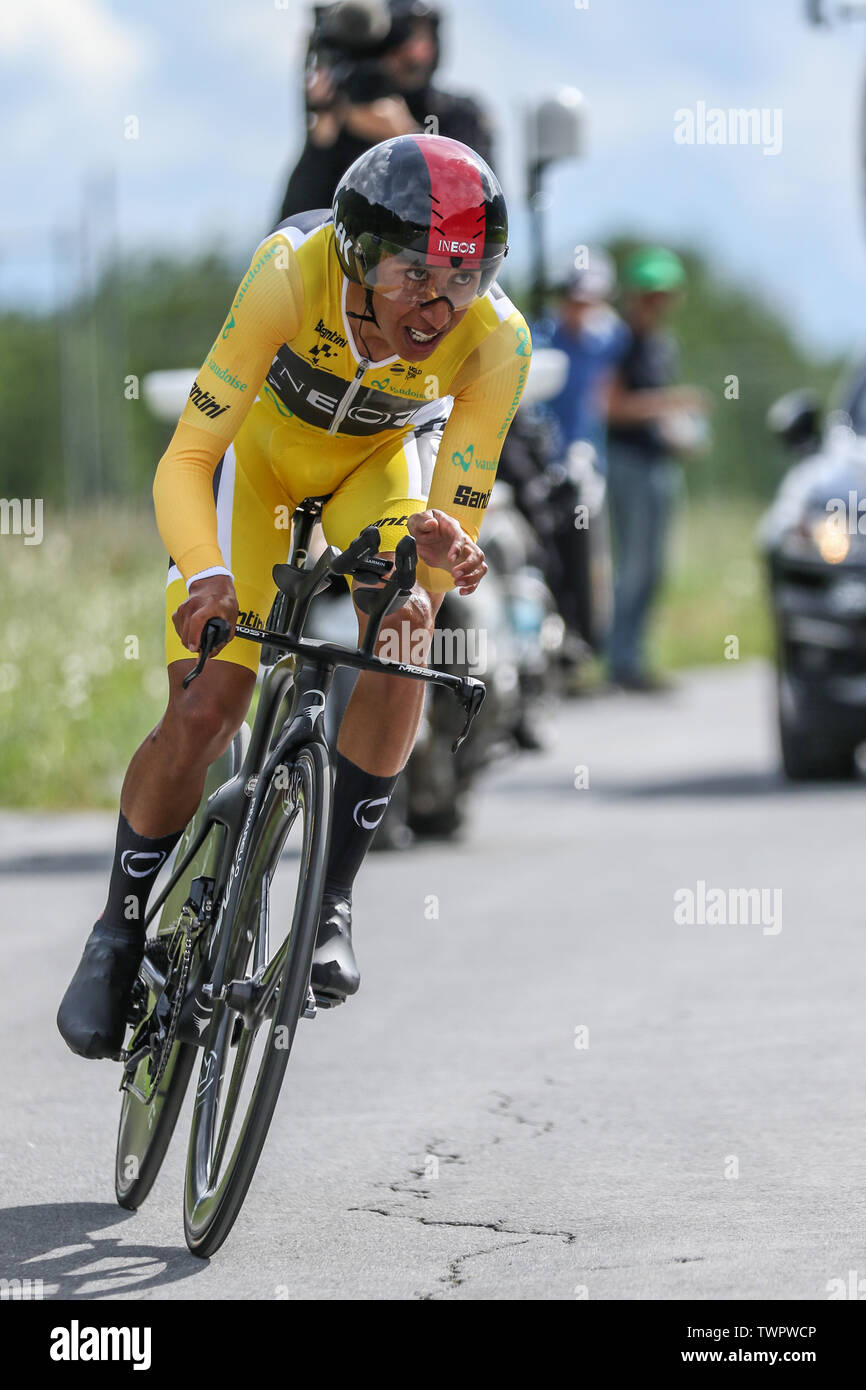 Sonntag, 22 Juni 2019, Ulrichen, Goms, Schweiz, Egan Bergal Radfahrer von Team Ineos in der Tour de Suisse 2019 Stufe 8 Zeitfahren Radfahren konkurrierenden Stockfoto