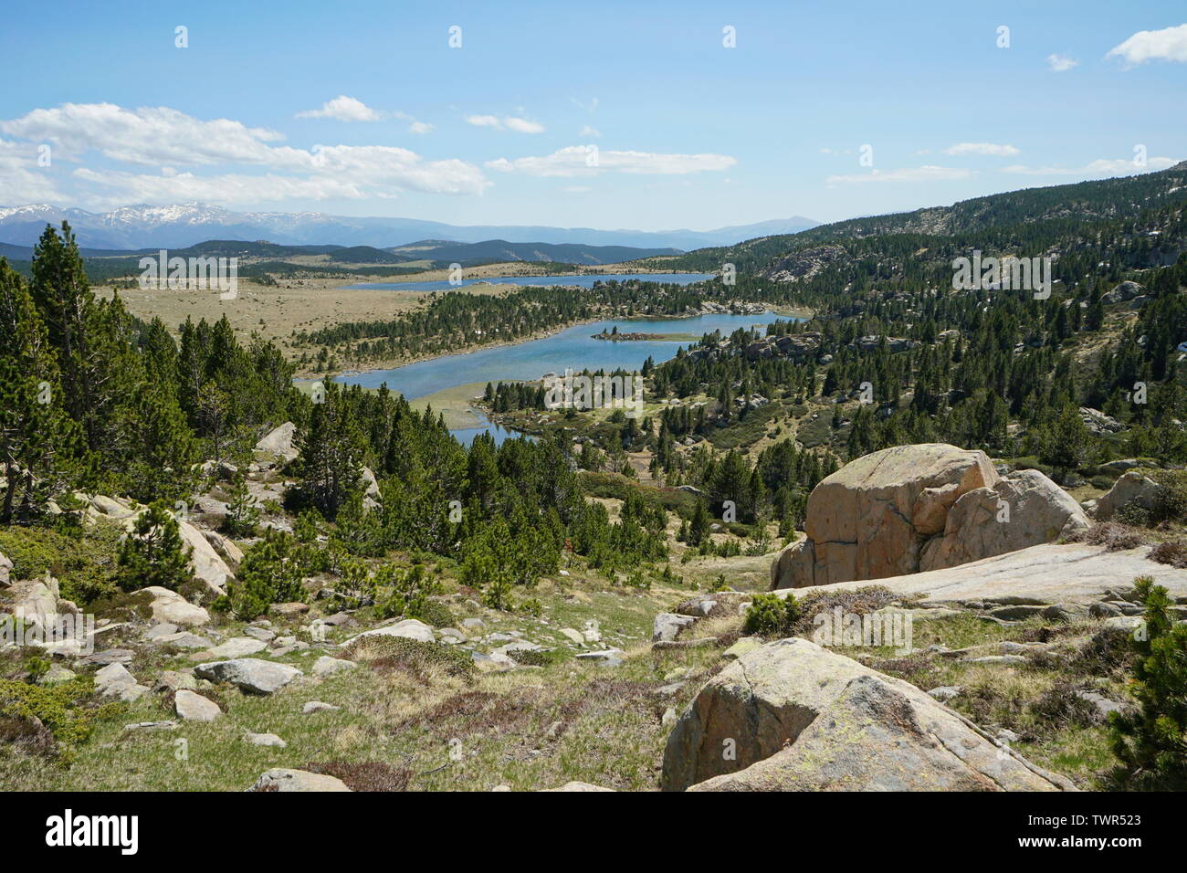 Frankreich Landschaft mit Seen im Naturpark der katalanischen Pyrenäen, Pyrénées-orientales, Occitanie Stockfoto