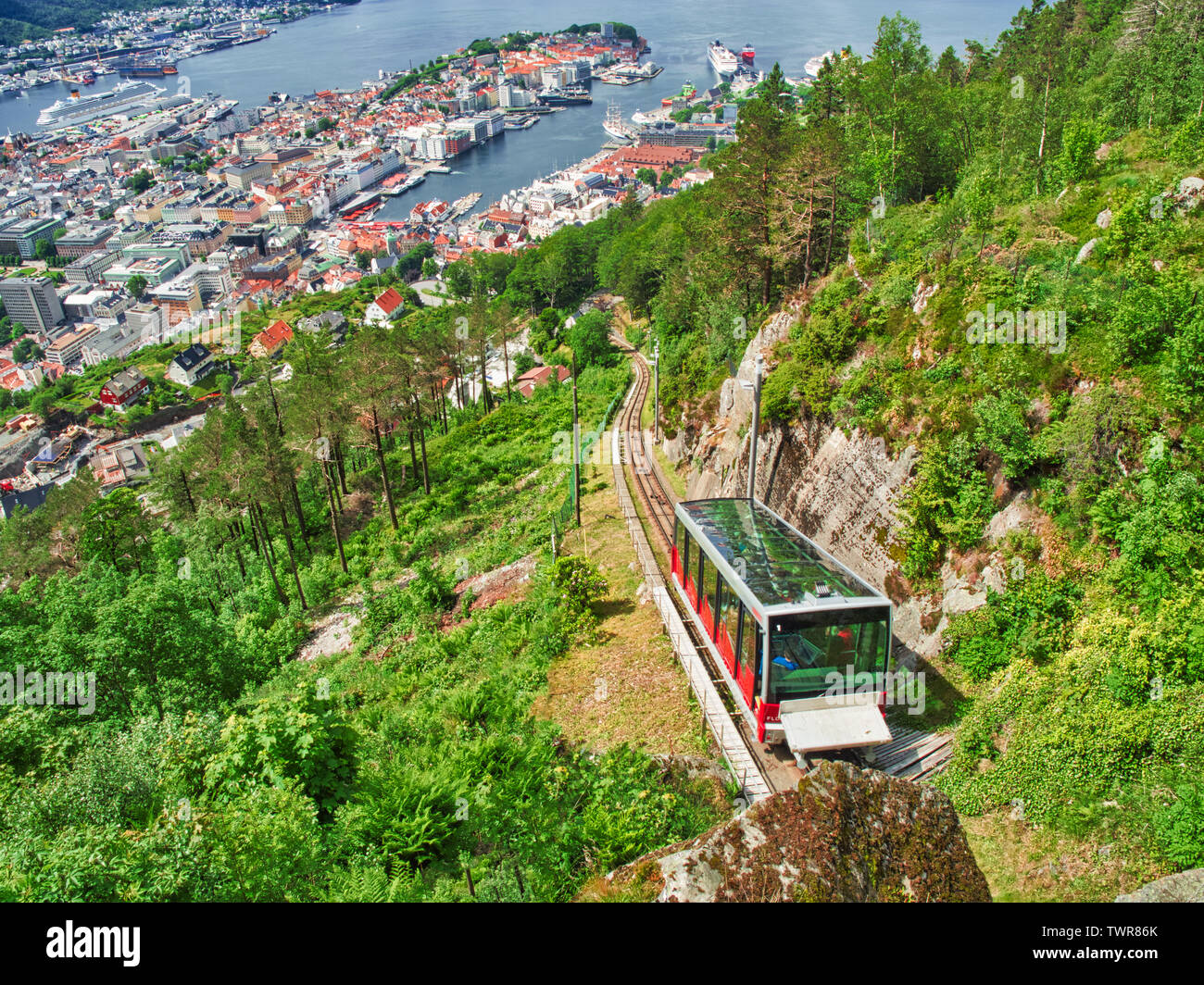 Blick auf Bergen Hafen oder Bucht in Norwegen Stockfoto