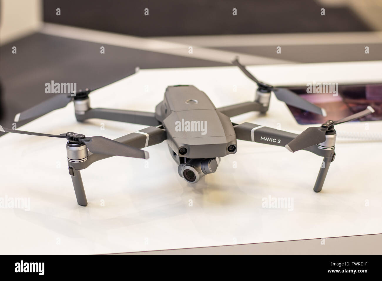 Berlin, August 2018, DJI Drohnen Mavic 2 Zoom, Unmanned Aerial Vehicles - UAV, DJI-Messestand, globale Innovationen zeigen IFA 2018, Stockfoto