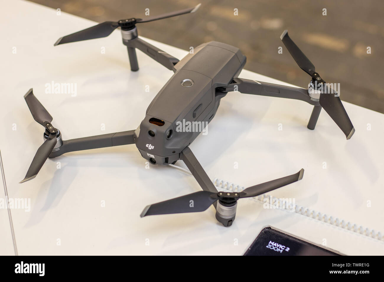 Berlin, August 2018, DJI Drohnen Mavic 2 Zoom, Unmanned Aerial Vehicles - UAV, DJI-Messestand, globale Innovationen zeigen IFA 2018, Stockfoto