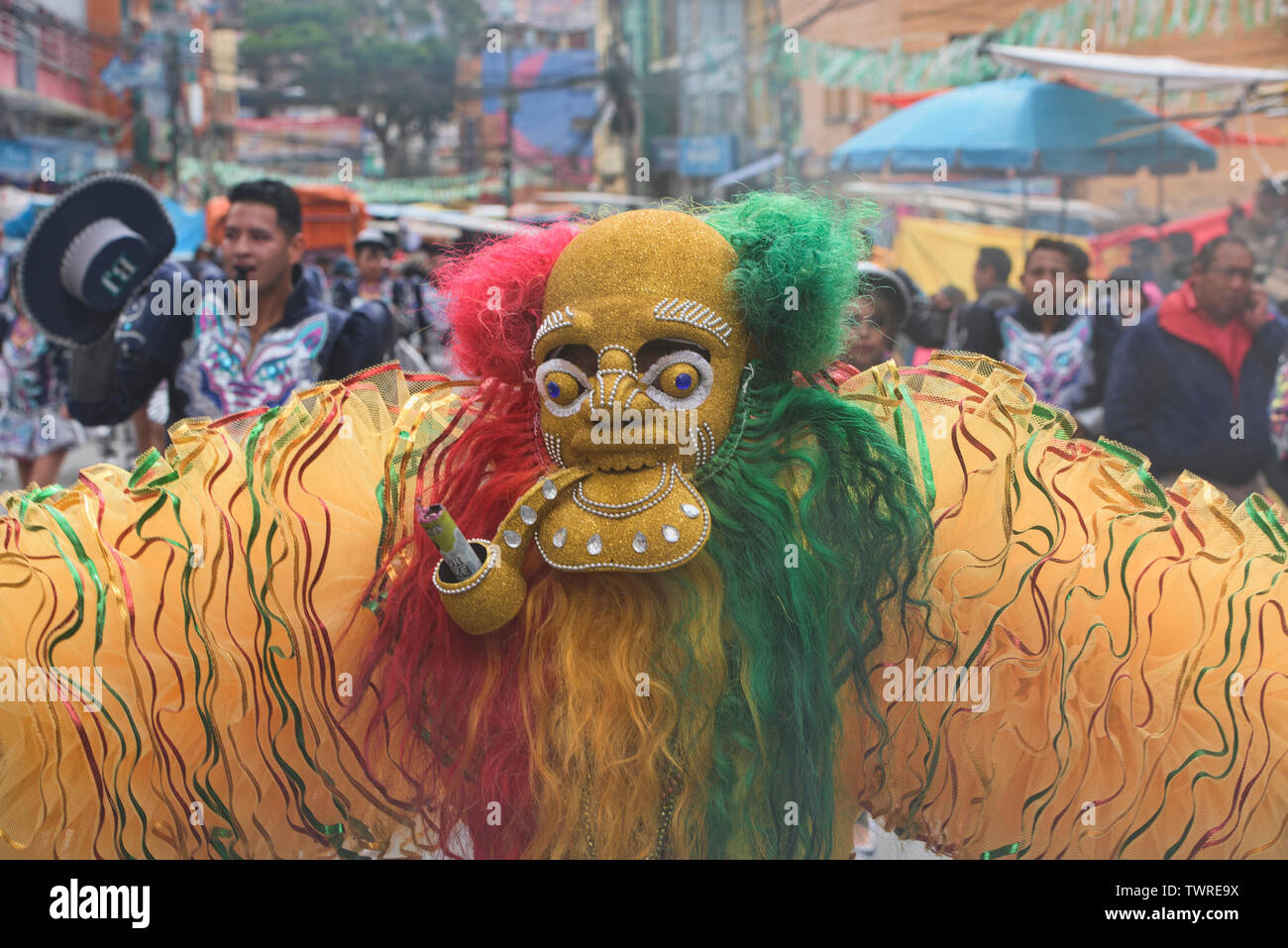 Maskierte Tänzer im Gran Poder Festival, La Paz, Bolivien Stockfoto
