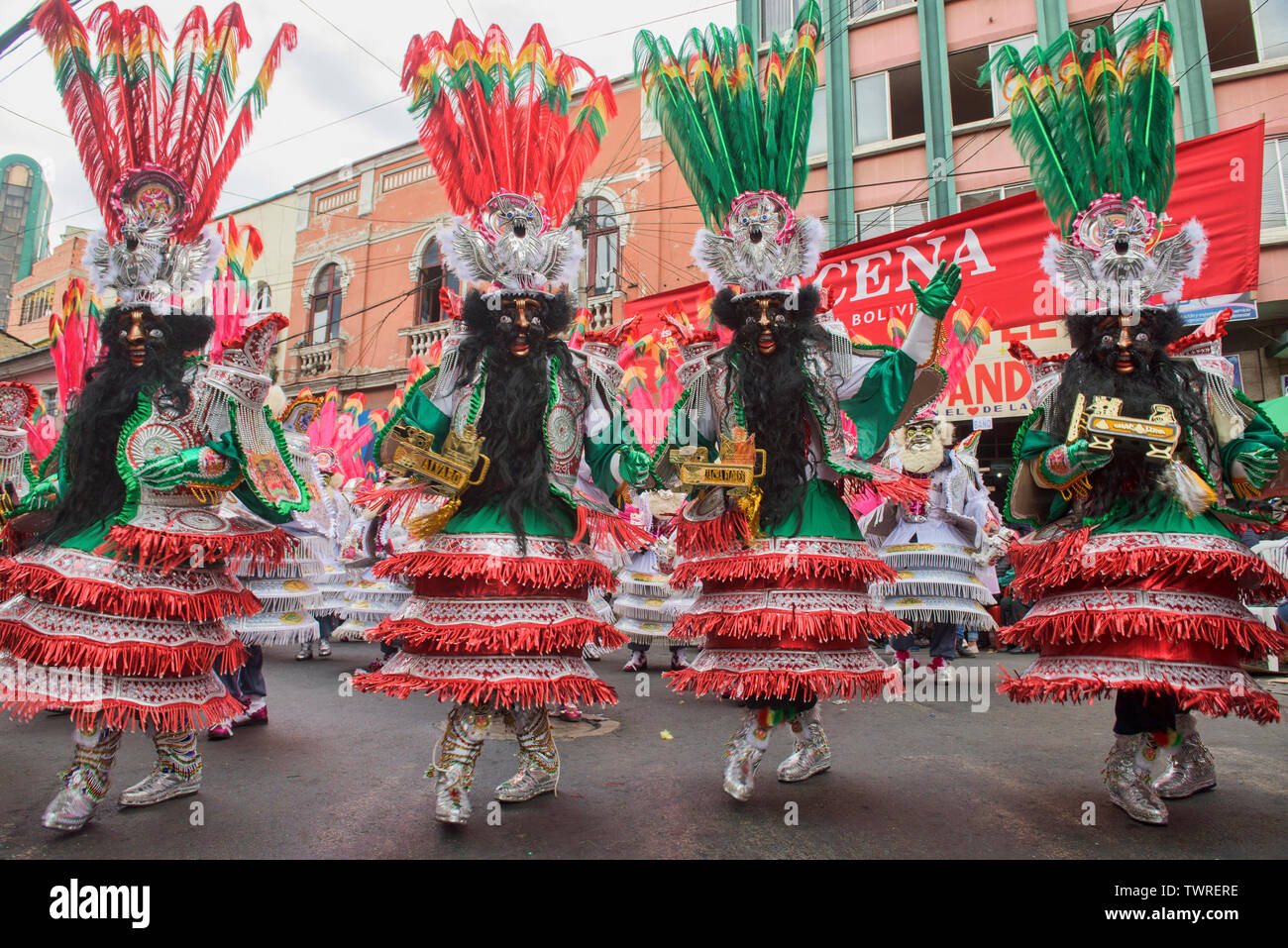 Maskierte Tänzer im Gran Poder Festival, La Paz, Bolivien Stockfoto