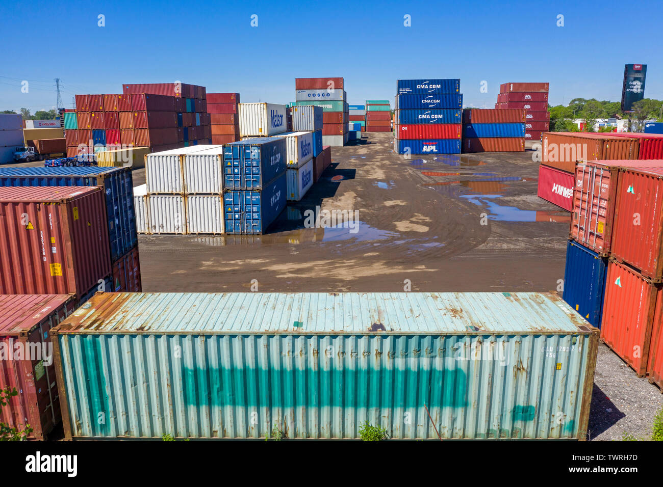 Detroit, Michigan - Versand Container Lkw-Terminals von ContainerPort Gruppe und Container Yard. Die Anlage ist auf dem Gelände der abgerissenen G Stockfoto