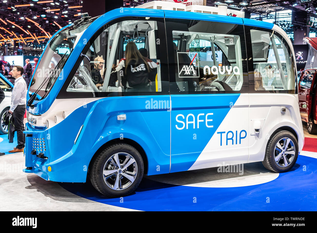 Autonomous shuttle bus -Fotos und -Bildmaterial in hoher Auflösung – Alamy