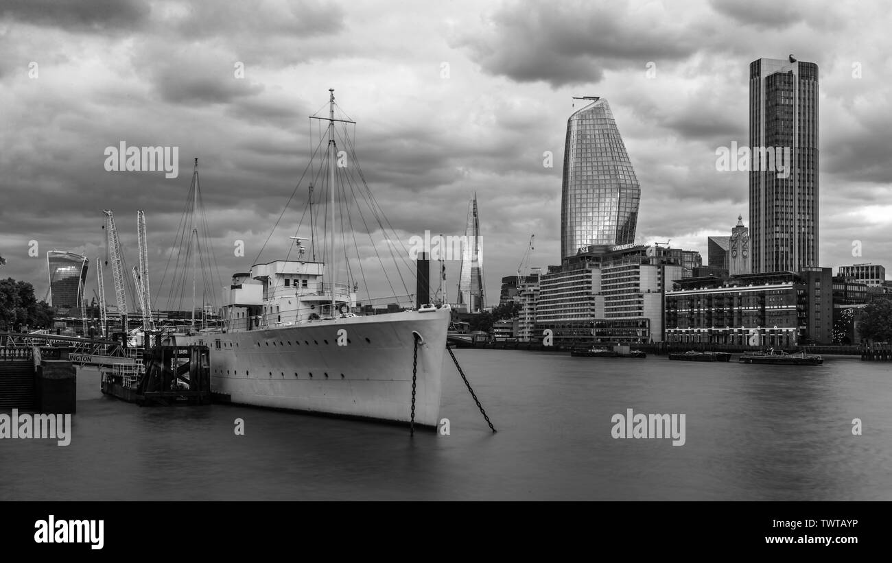 HMS Wellington auf der Themse. Stockfoto