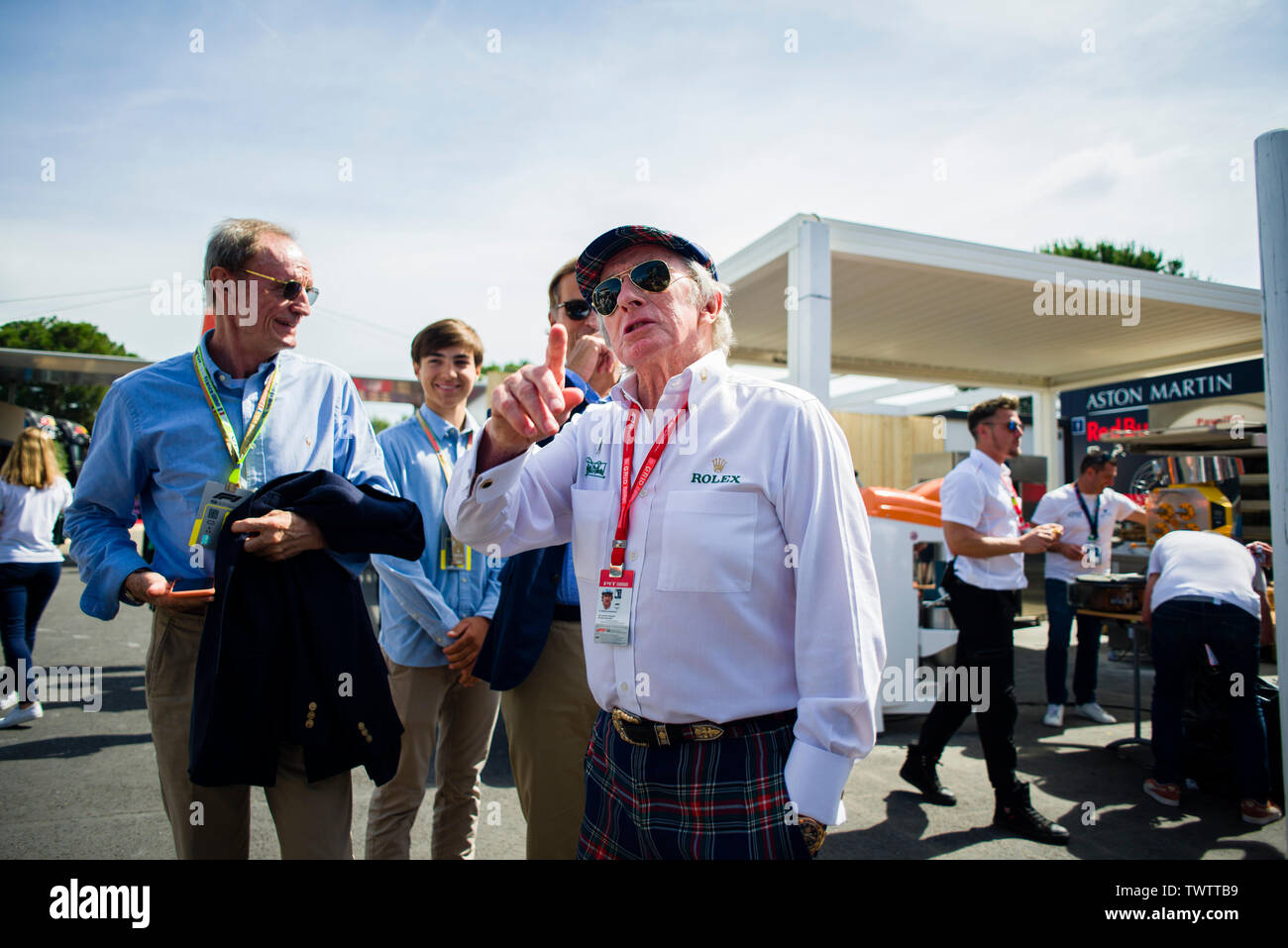 Marseille, Frankreich. 23. Juni 2019. FIA Formel 1 Grand Prix von Frankreich, Race Day; Sir Jackie Stewart, eine Britische ehemalige Formel-1-Fahrer kommt auf dem Paul Ricard-Rennkurs auf seinem 80. Geburtstag Credit: Aktion Plus Sport Bilder/Alamy leben Nachrichten Stockfoto