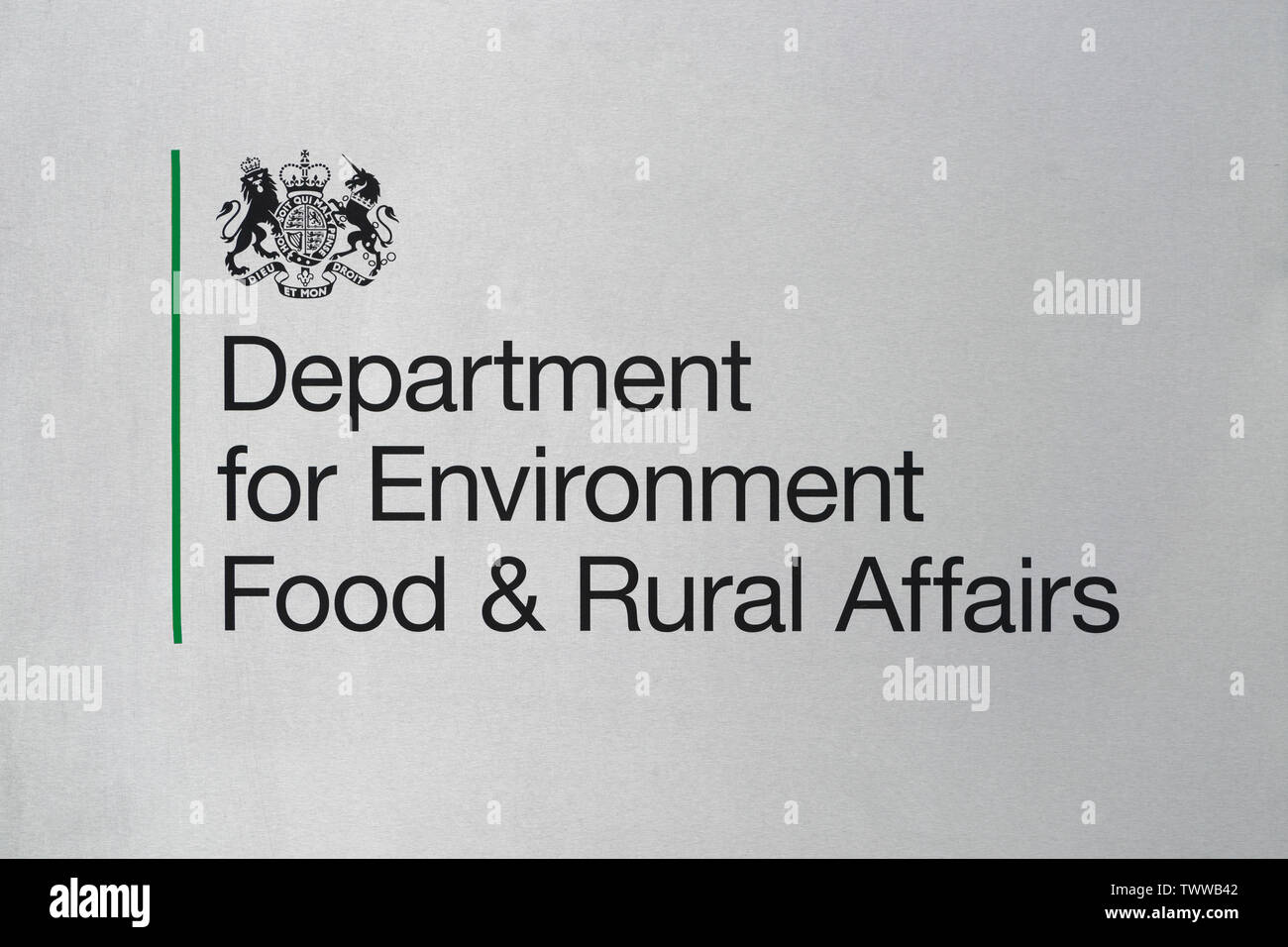 Beschilderung für das Ministerium für Umwelt, Ernährung und Angelegenheiten des ländlichen Raums Gebäude in Smith Square in London, Großbritannien. Stockfoto