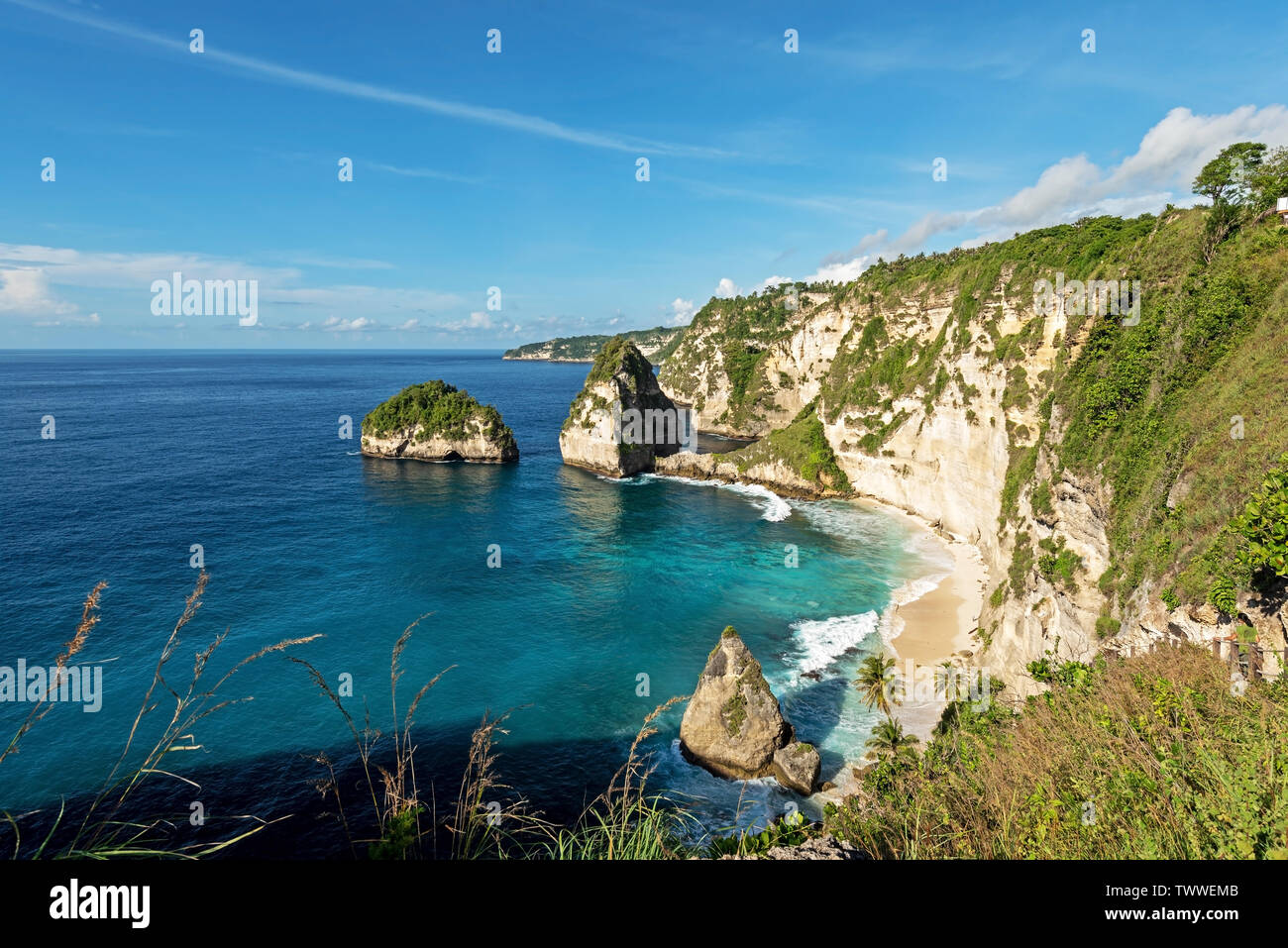 Malerische Aussicht auf Diamond Beach in Nusa Penida Bali, Indonesien. Stockfoto