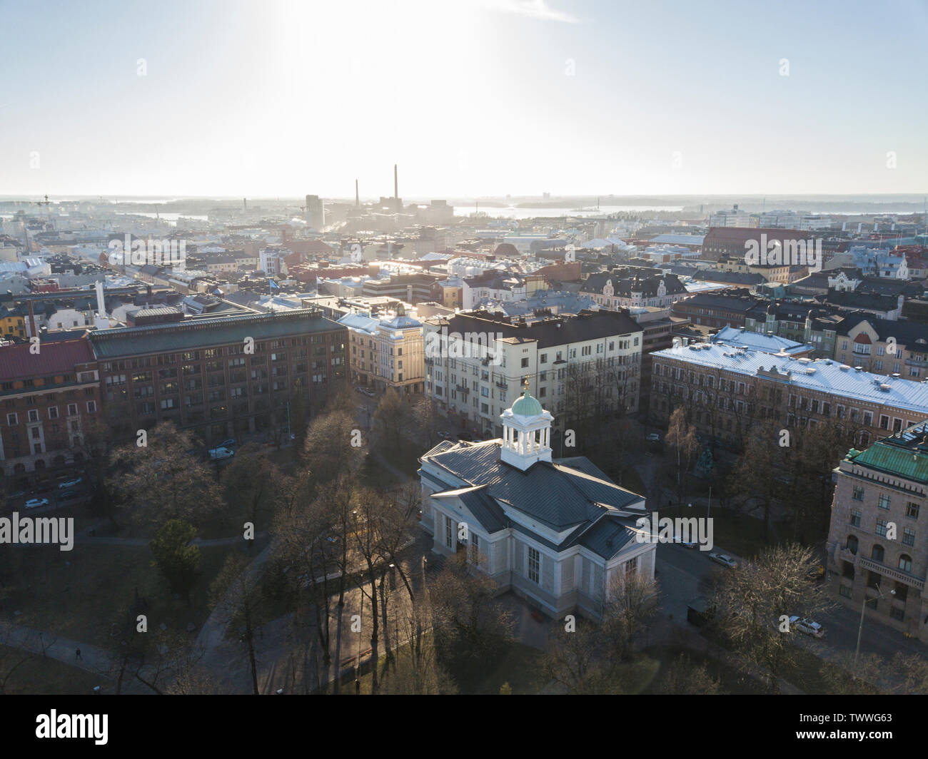Outdoor-Winterschwimmbad in Helsinki, Finnland Stockfoto