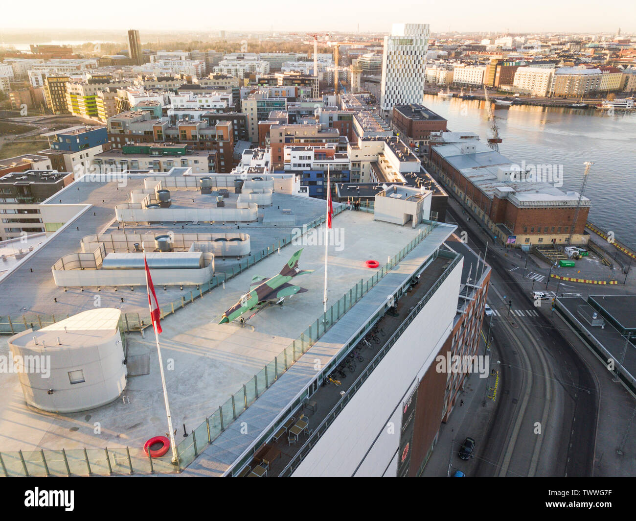 Jet Fighter auf der Dachterrasse in Helsinki Stockfoto